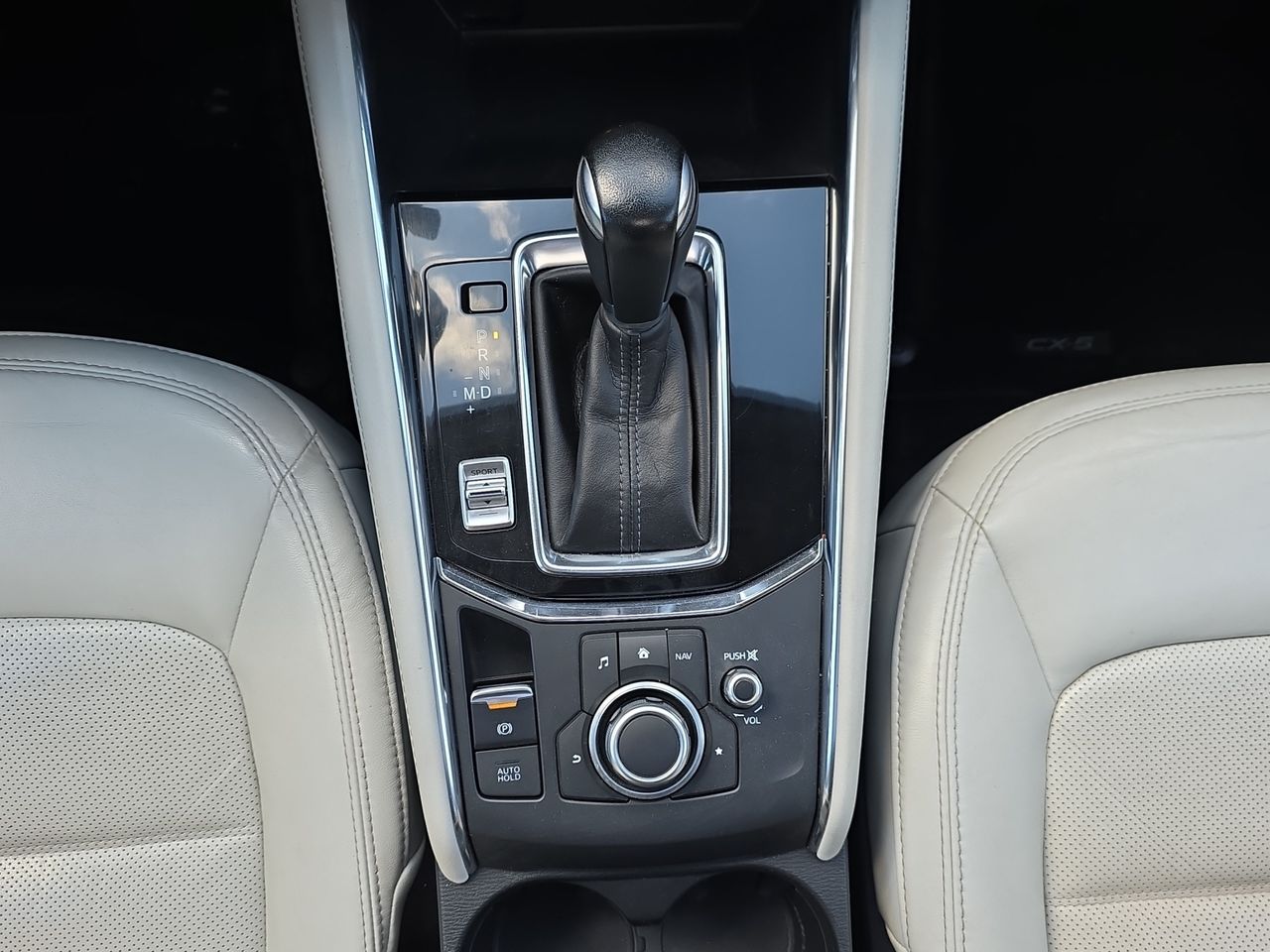 Mazda CX-5 2.5 G 143kW 2WD AT Zenith White Sky Crui  - Foto 2