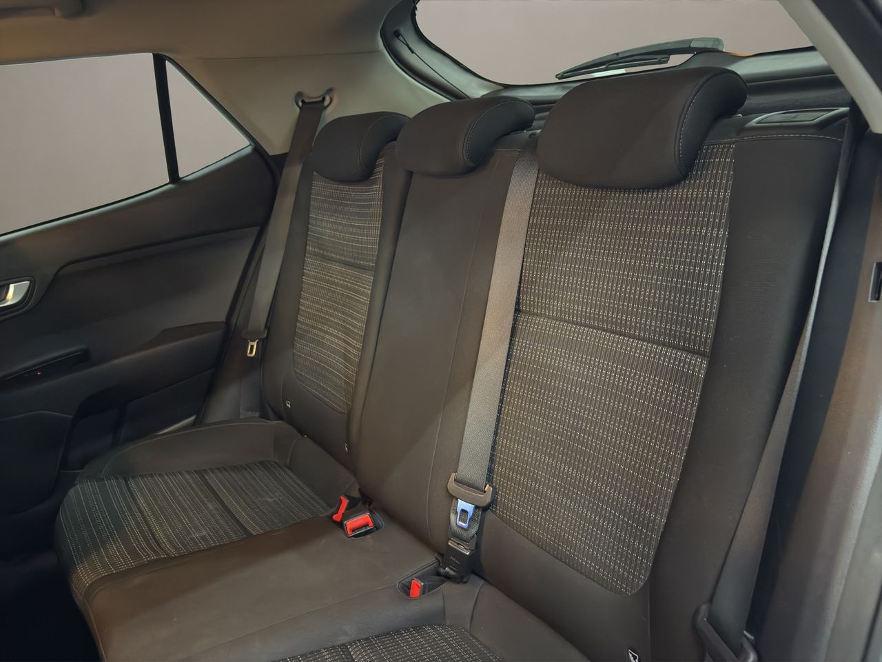 Kia Stonic . - Foto 2