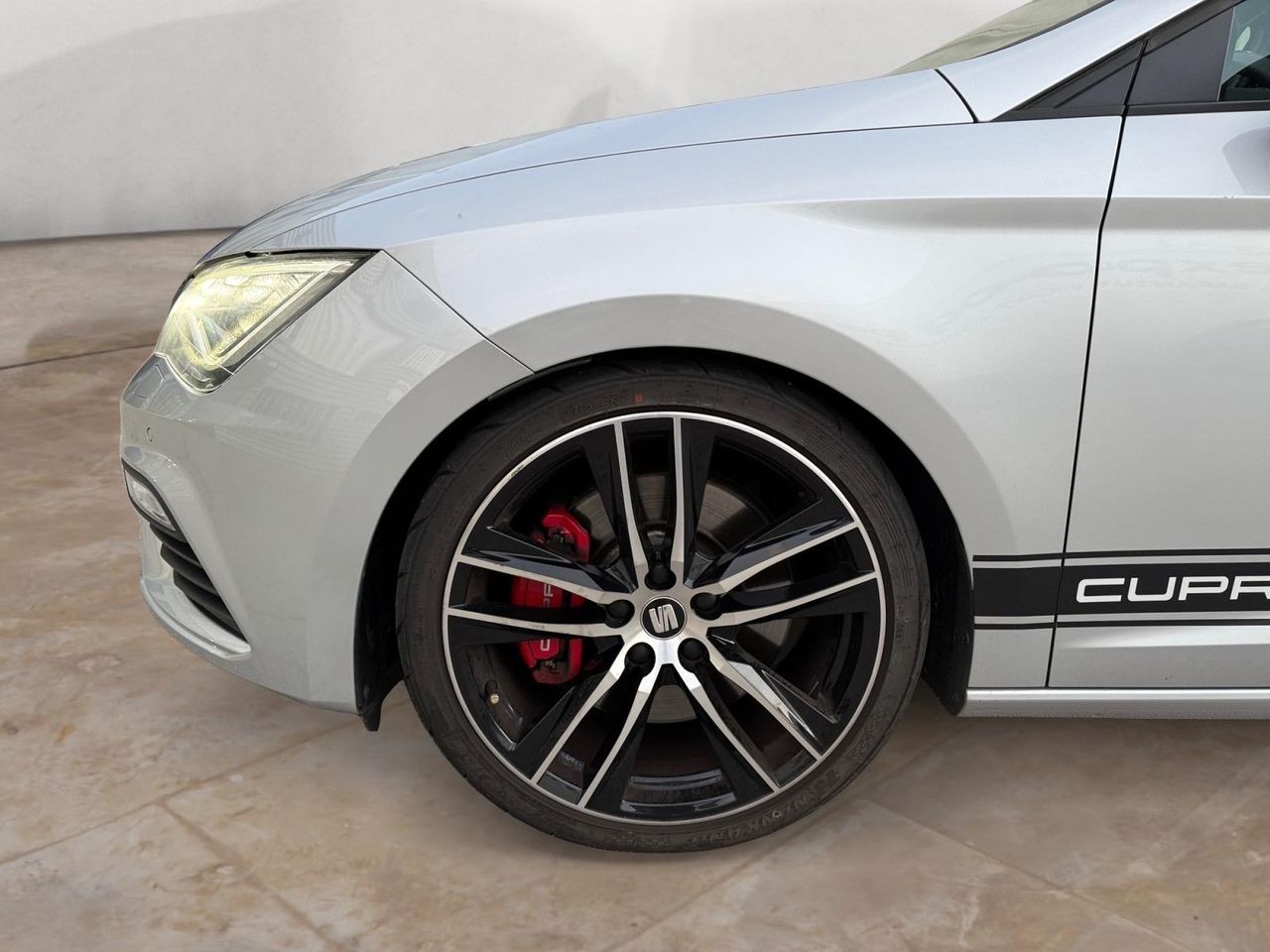 Seat Leon 2.0 TSI 221kW (300CV) DSG-6 St&Sp CUPRA - Foto 2