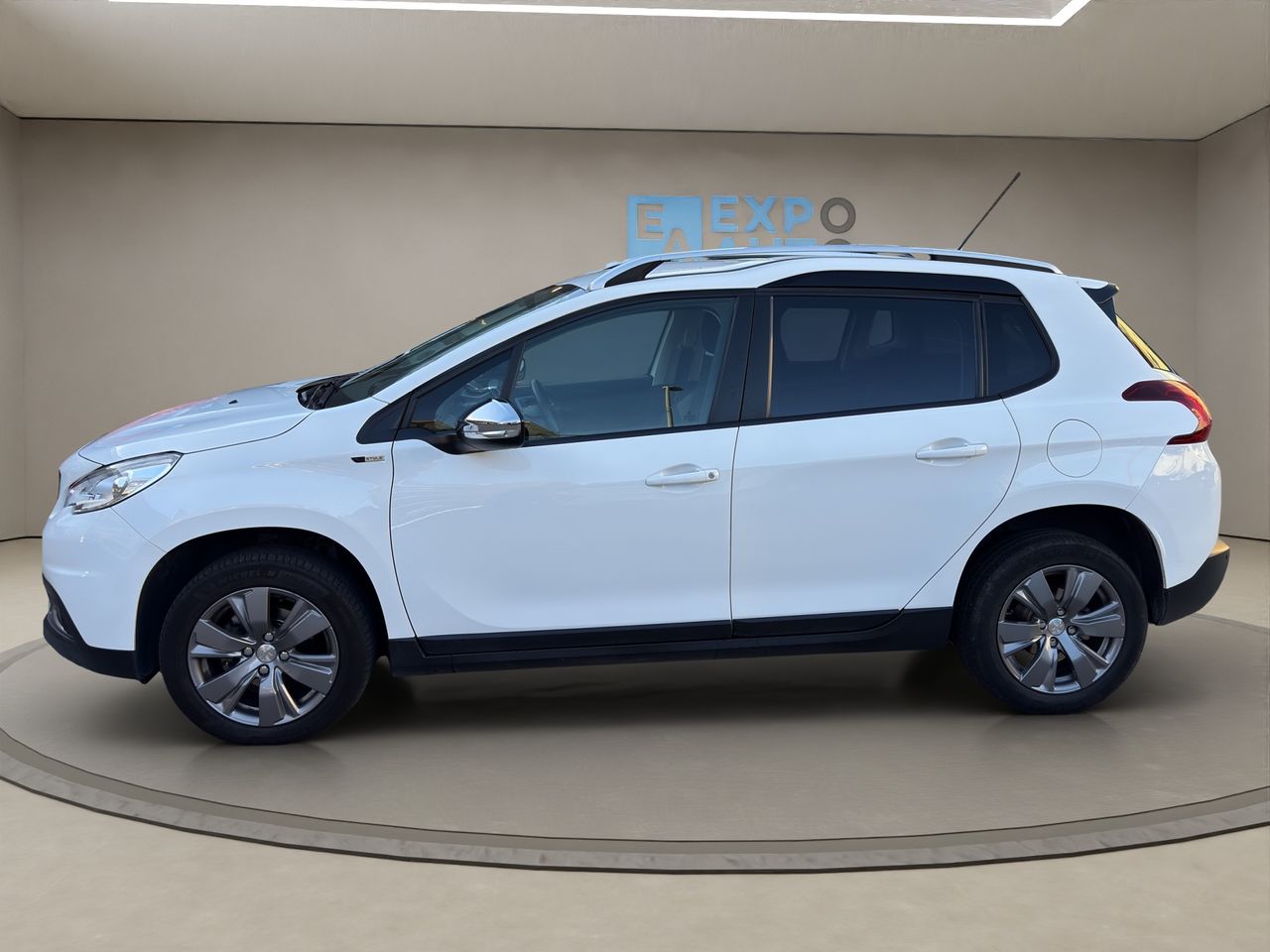 Peugeot 2008 Allure 1.6 BlueHDi 100 S&S - Foto 2