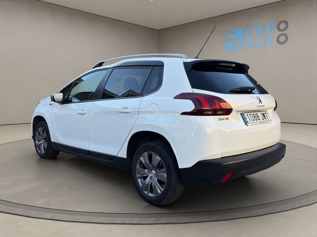 Peugeot 2008 Allure 1.6 BlueHDi 100 S&S - Foto 2