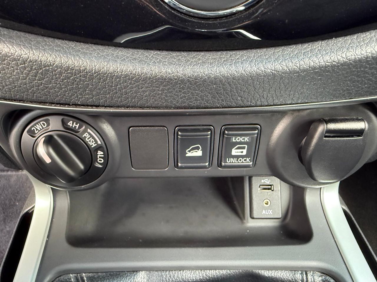 Nissan NP300 Navara NP300  - Foto 2