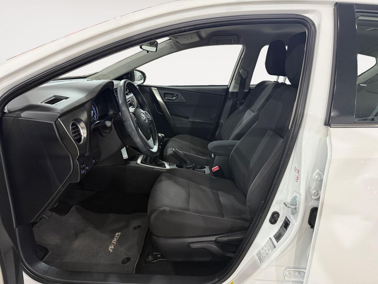 Toyota Auris 130 Live - Foto 2