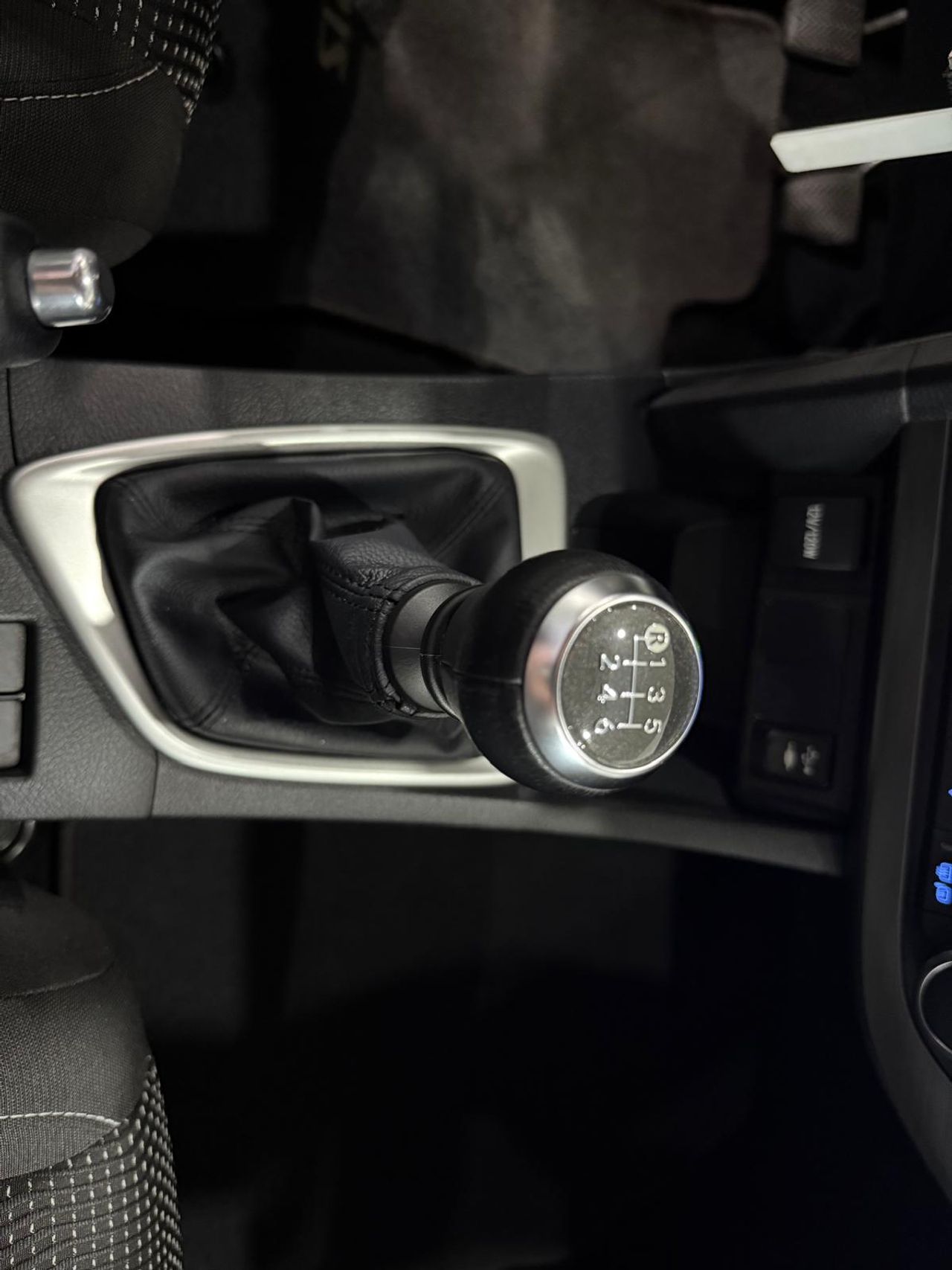 Toyota Auris 130 Live - Foto 2