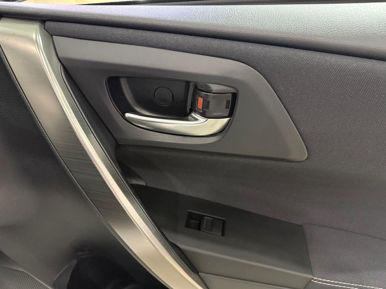 Toyota Auris 130 Live - Foto 2