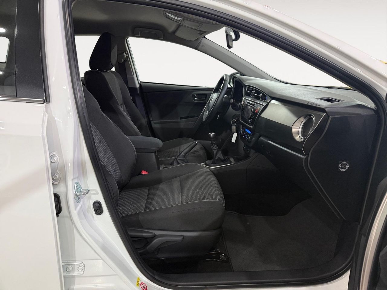 Toyota Auris 130 Live - Foto 2