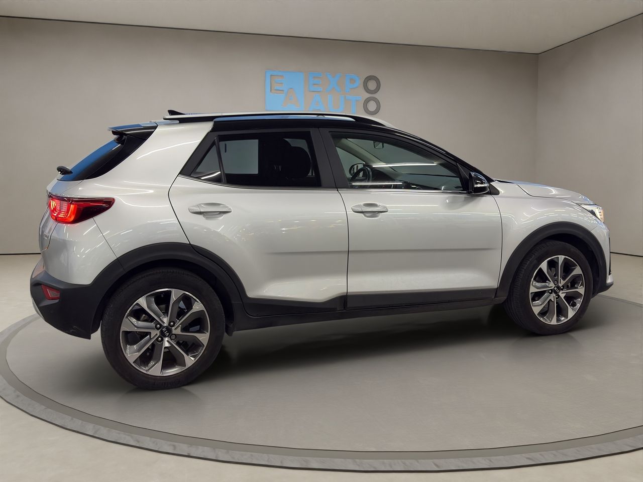 Kia Stonic . - Foto 2