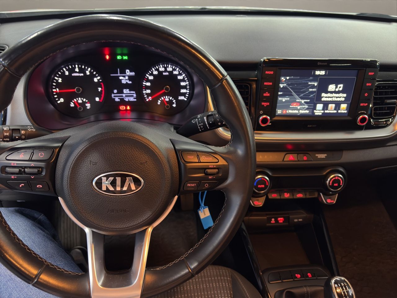 Kia Stonic . - Foto 2