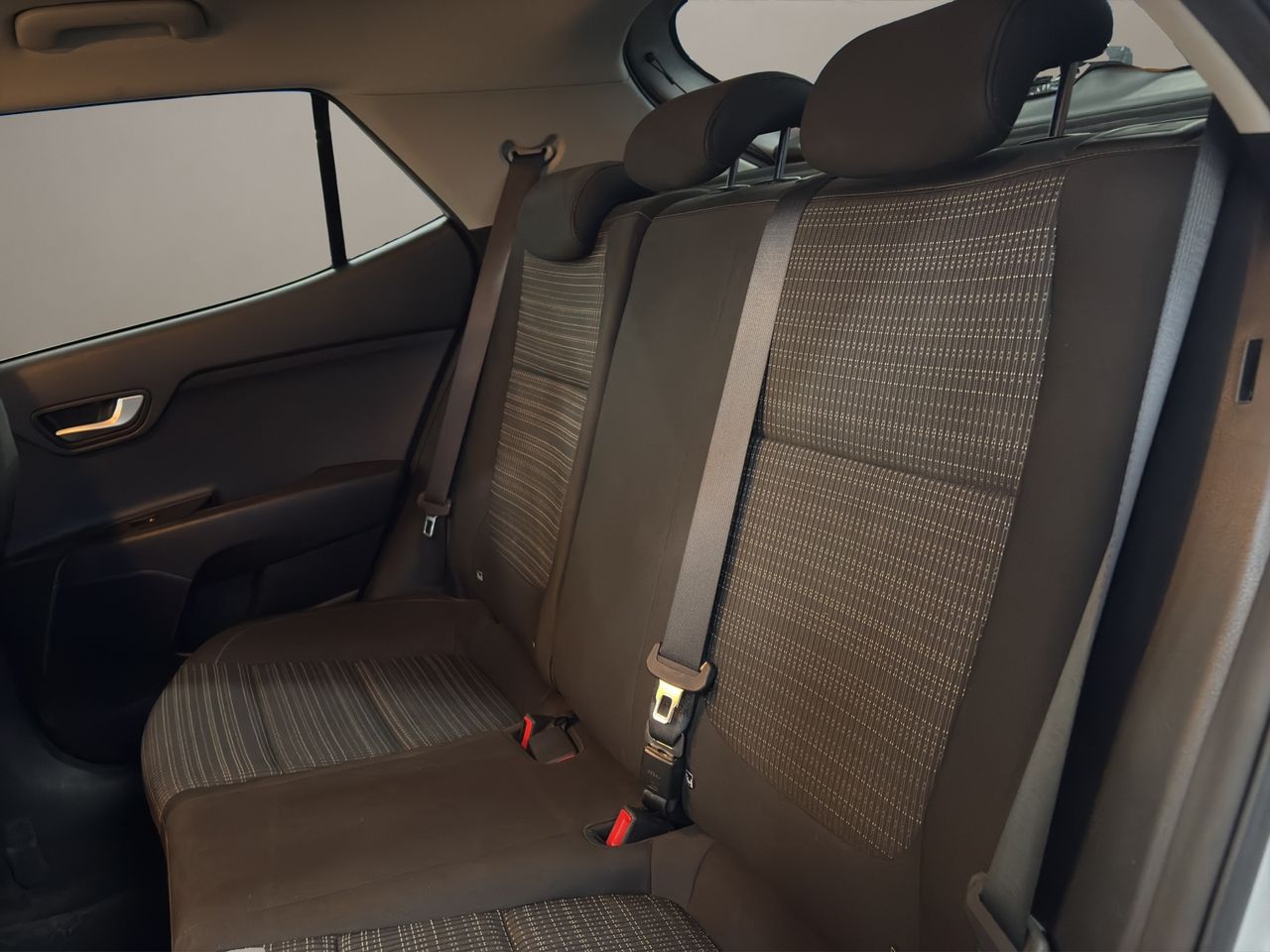 Kia Stonic . - Foto 2