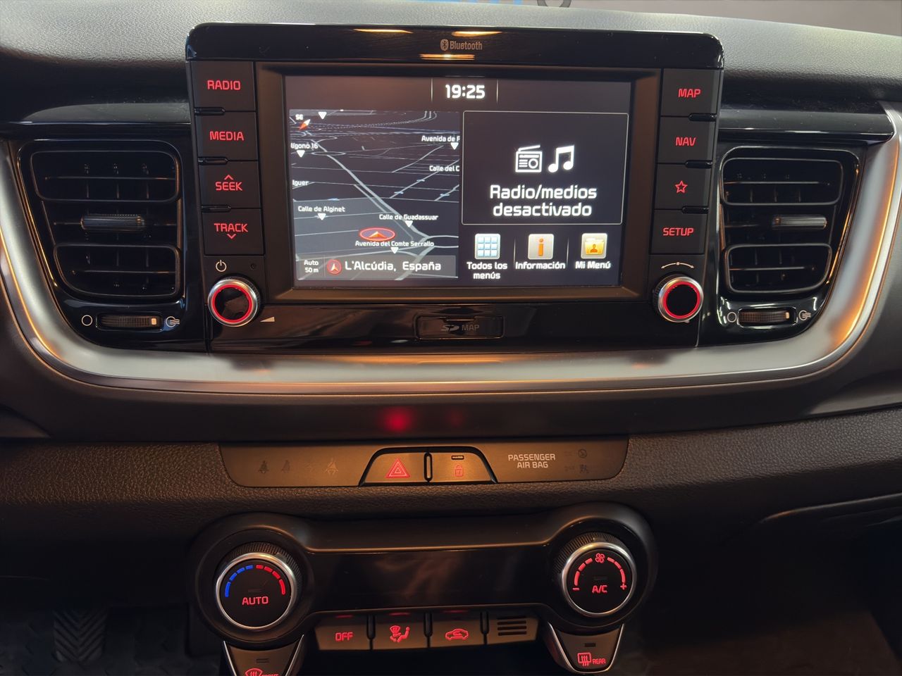 Kia Stonic . - Foto 2