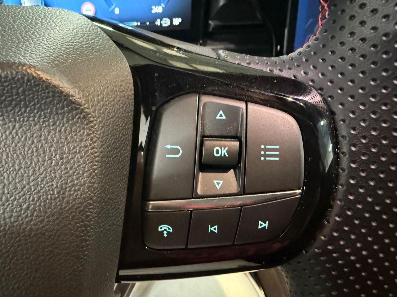 Ford Puma 1.0 EcoBoost 125cv ST-Line Design MHEV - Foto 2