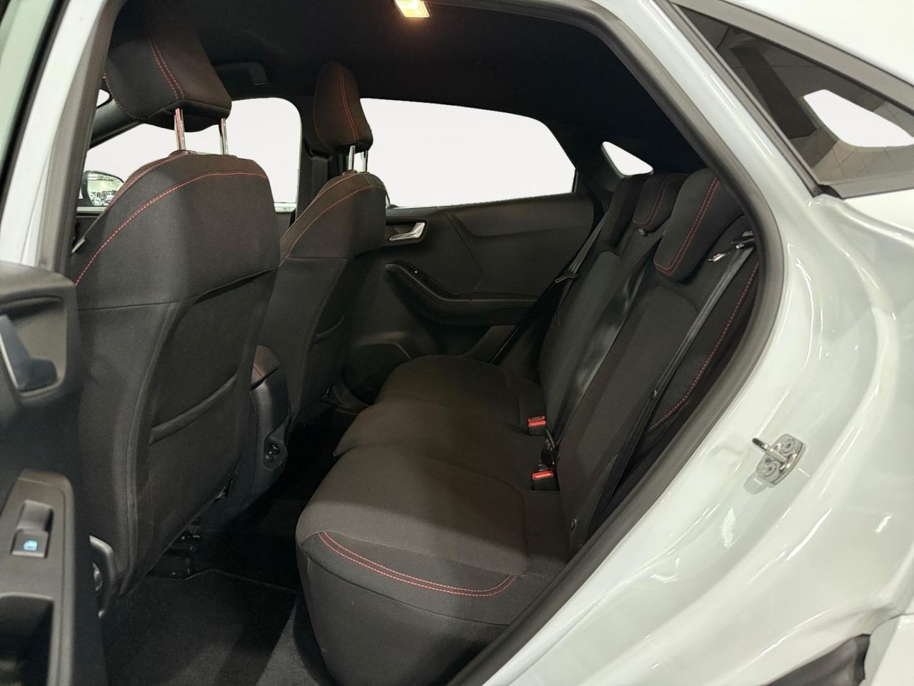 Ford Puma 1.0 EcoBoost 125cv ST-Line Design MHEV - Foto 2