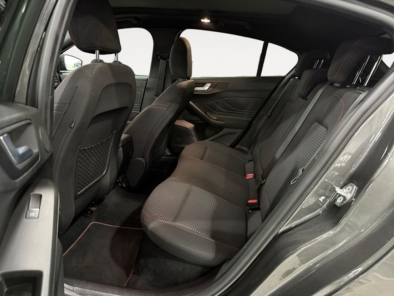 Ford Focus 1.0 Ecoboost MHEV 114kW ST-Line X - Foto 2