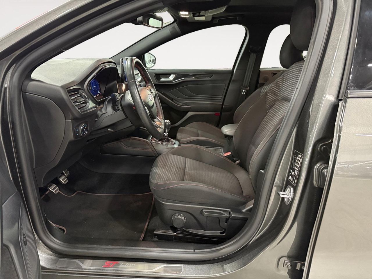 Ford Focus 1.0 Ecoboost MHEV 114kW ST-Line X - Foto 2