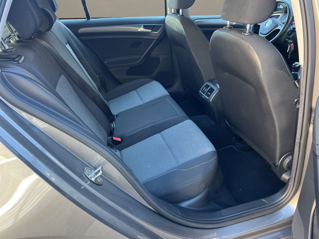 Volkswagen Golf Advance 1.6 TDI - Foto 2