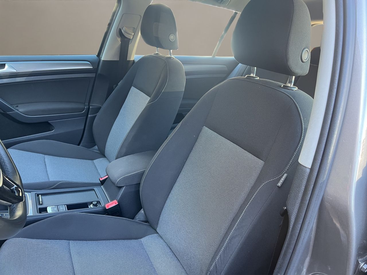 Volkswagen Golf Advance 1.6 TDI - Foto 2