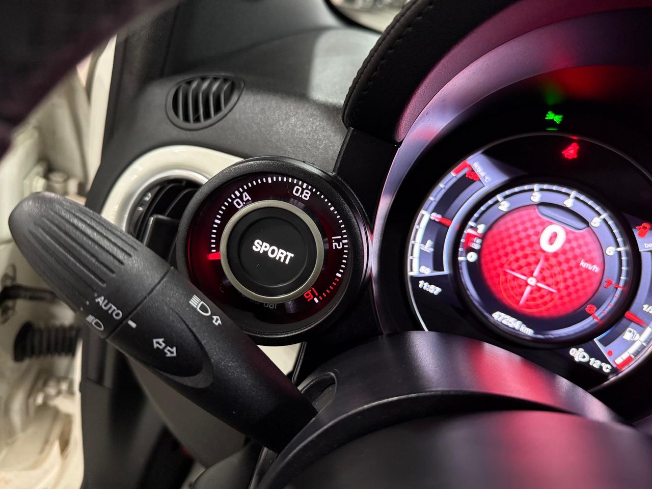 Abarth 500 595 Competizione 1.4 16v T-Jet 132kW E6 - Foto 2