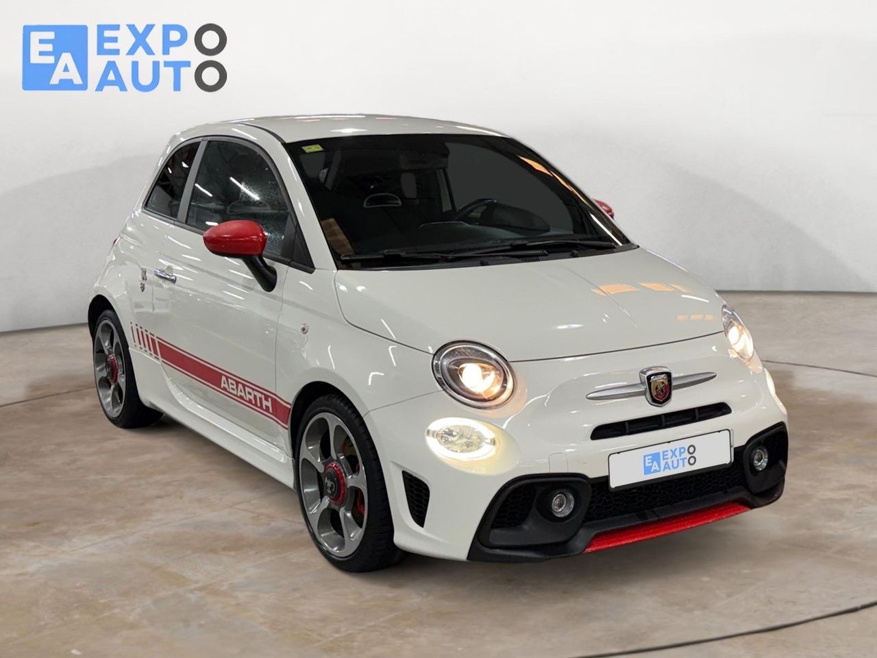 Abarth 500 595 Competizione 1.4 16v T-Jet 132kW E6 - Foto 2