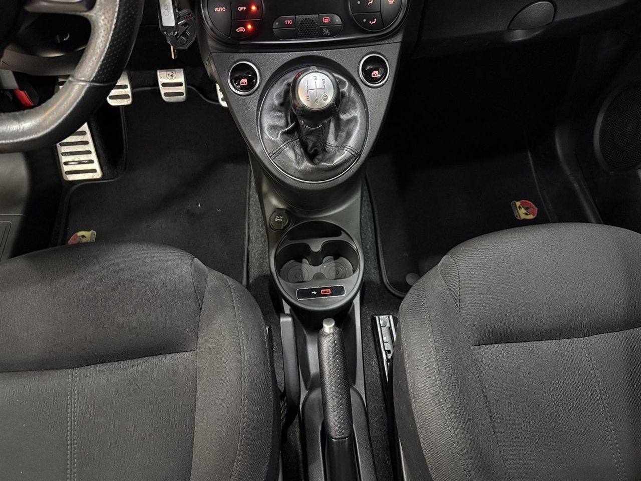 Abarth 500 595 Competizione 1.4 16v T-Jet 132kW E6 - Foto 2