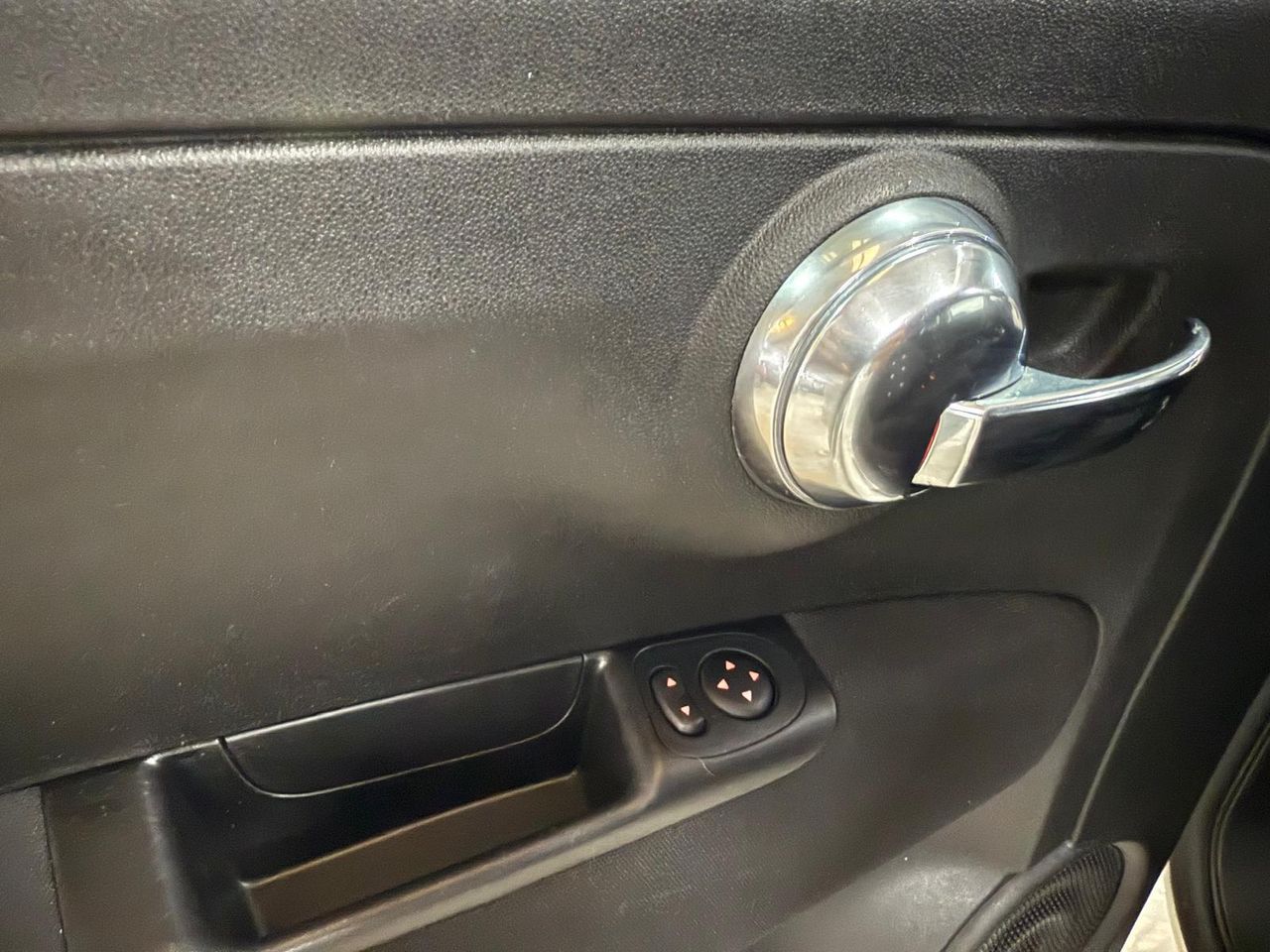 Abarth 500 595 Competizione 1.4 16v T-Jet 132kW E6 - Foto 2