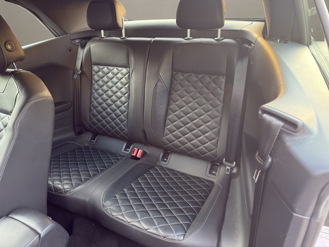 Volkswagen T-Roc R-Line 1.5 TSI 110kW (150CV) Cabrio - Foto 2