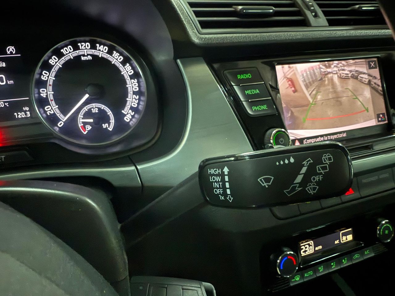 Skoda Fabia 1.0 MPI 55KW (75cv) Like - Foto 2