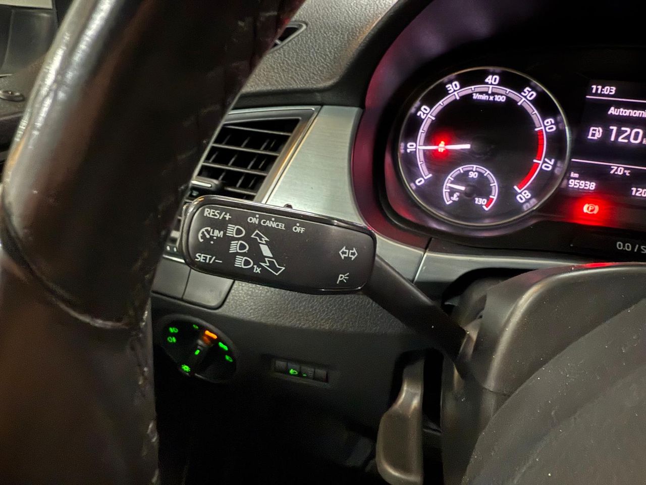 Skoda Fabia 1.0 MPI 55KW (75cv) Like - Foto 2