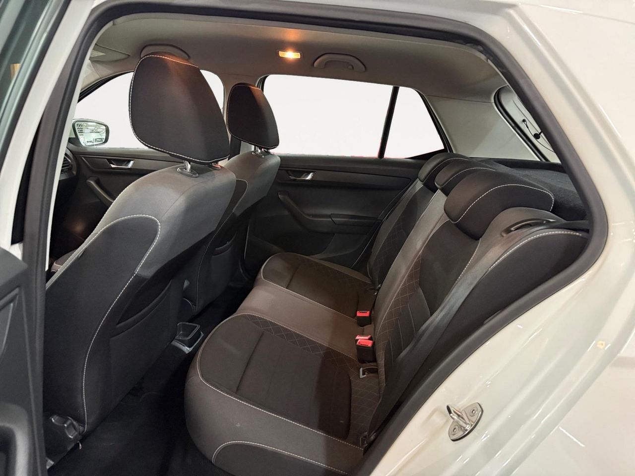 Skoda Fabia 1.0 MPI 55KW (75cv) Like - Foto 2