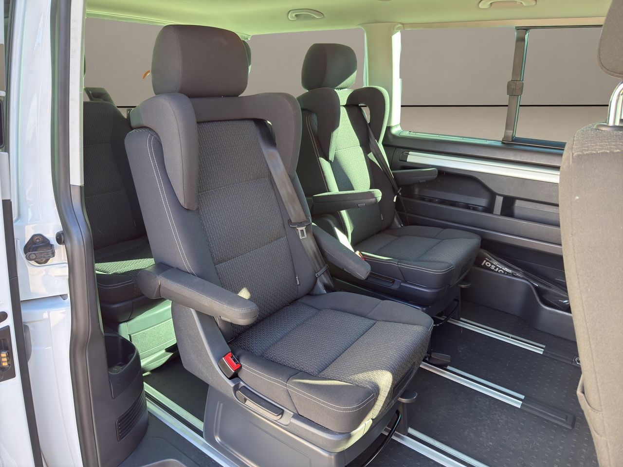 Volkswagen Multivan Outdoor Corto 2.0 TDI 110kW(150CV) BMT - Foto 2