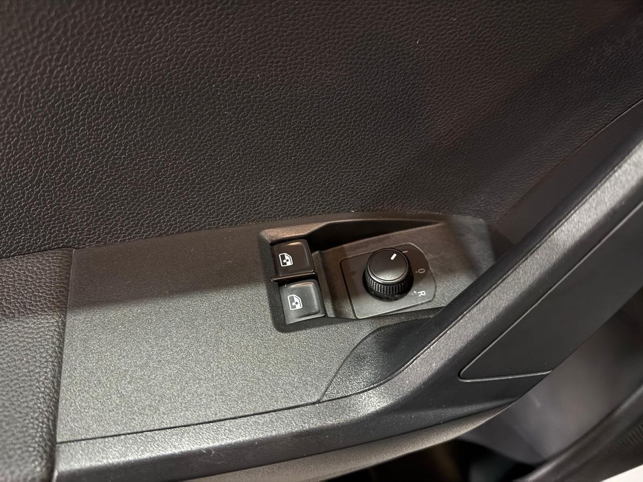 Seat Ibiza 1.0 MPI 59kW (80CV) Reference - Foto 2