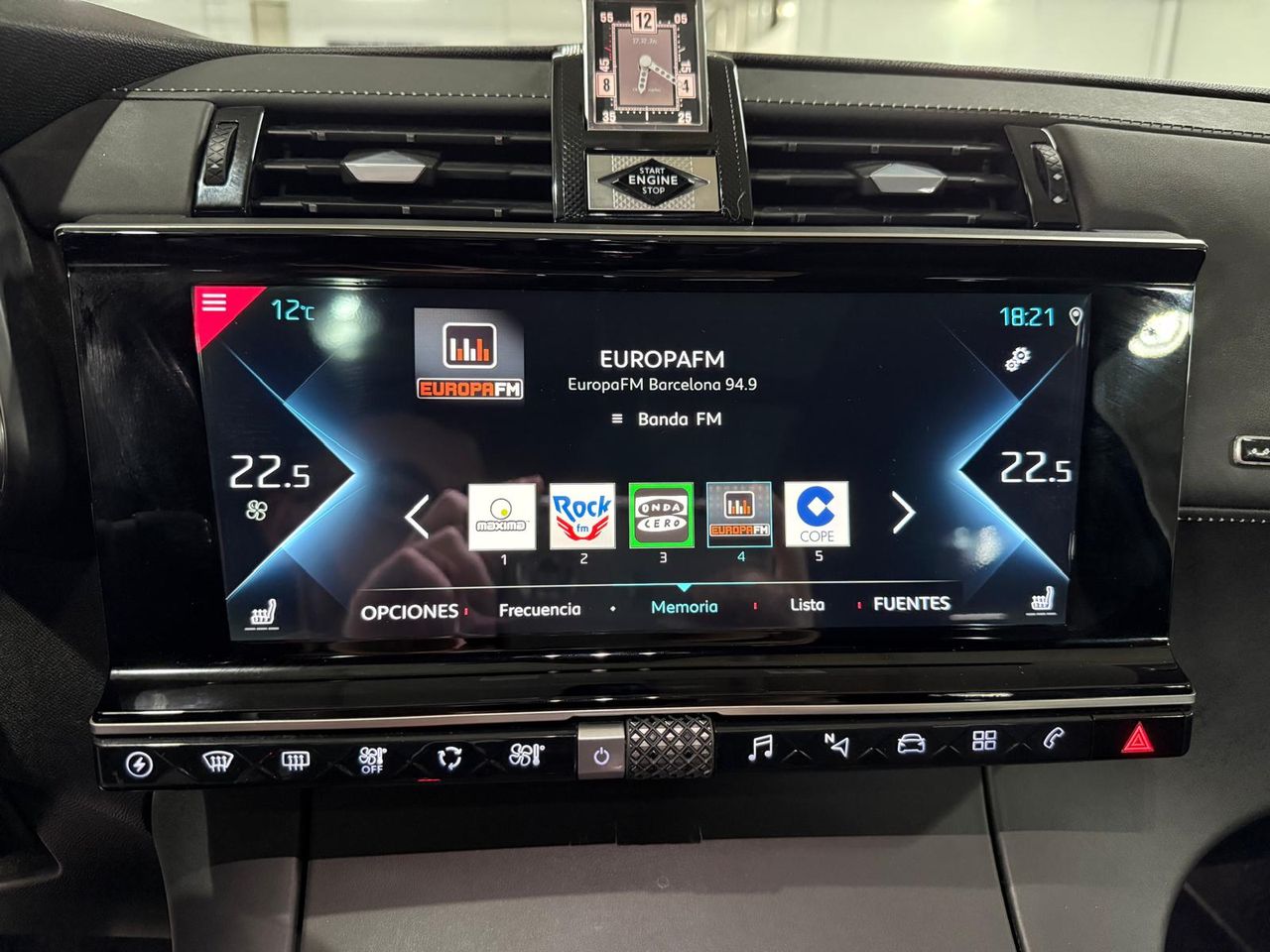 DS DS 7 1.6 E-Tense 300 GRAND CHIC Auto 4WD - Foto 2