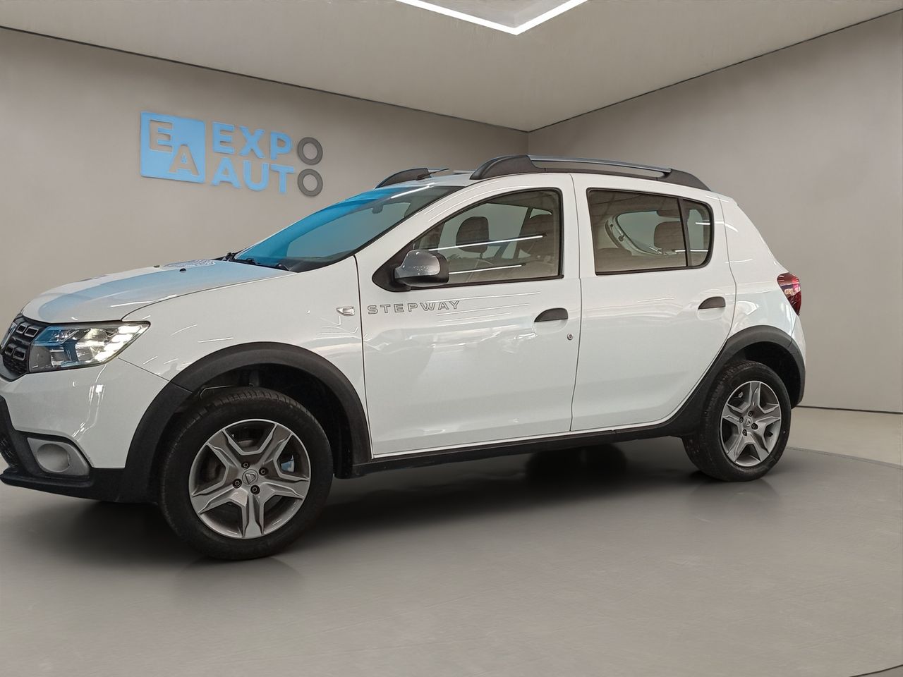 Dacia Sandero . - Foto 2