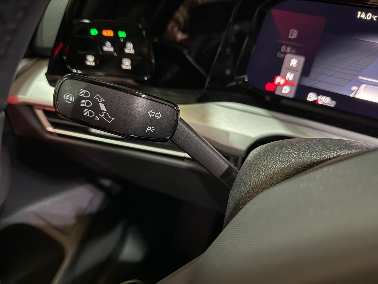 Volkswagen Golf GOLF 1.5 / 130CV  - Foto 2