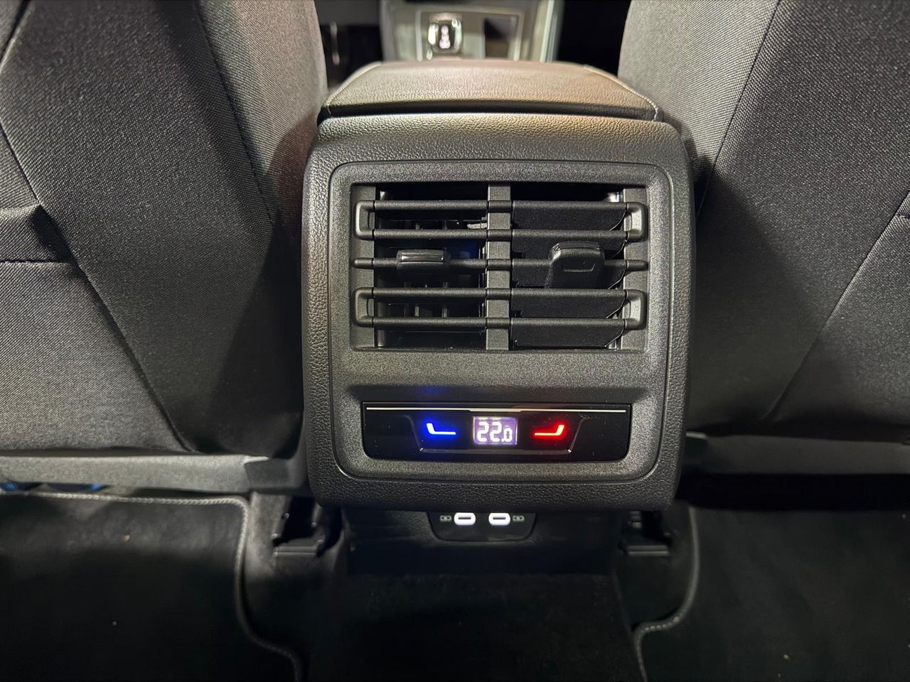 Volkswagen Golf GOLF 1.5 / 130CV  - Foto 2