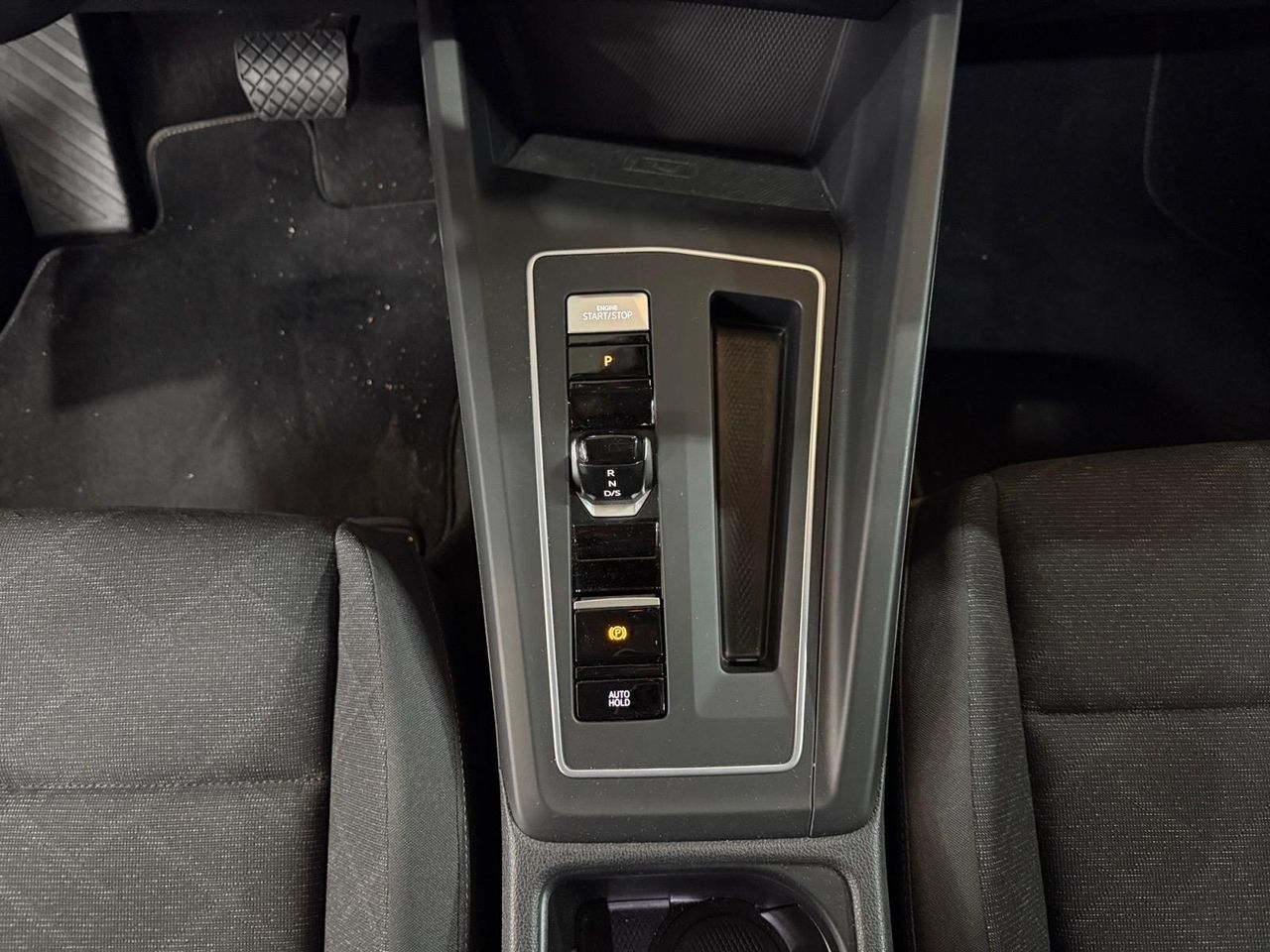 Volkswagen Golf GOLF 1.5 / 130CV  - Foto 2