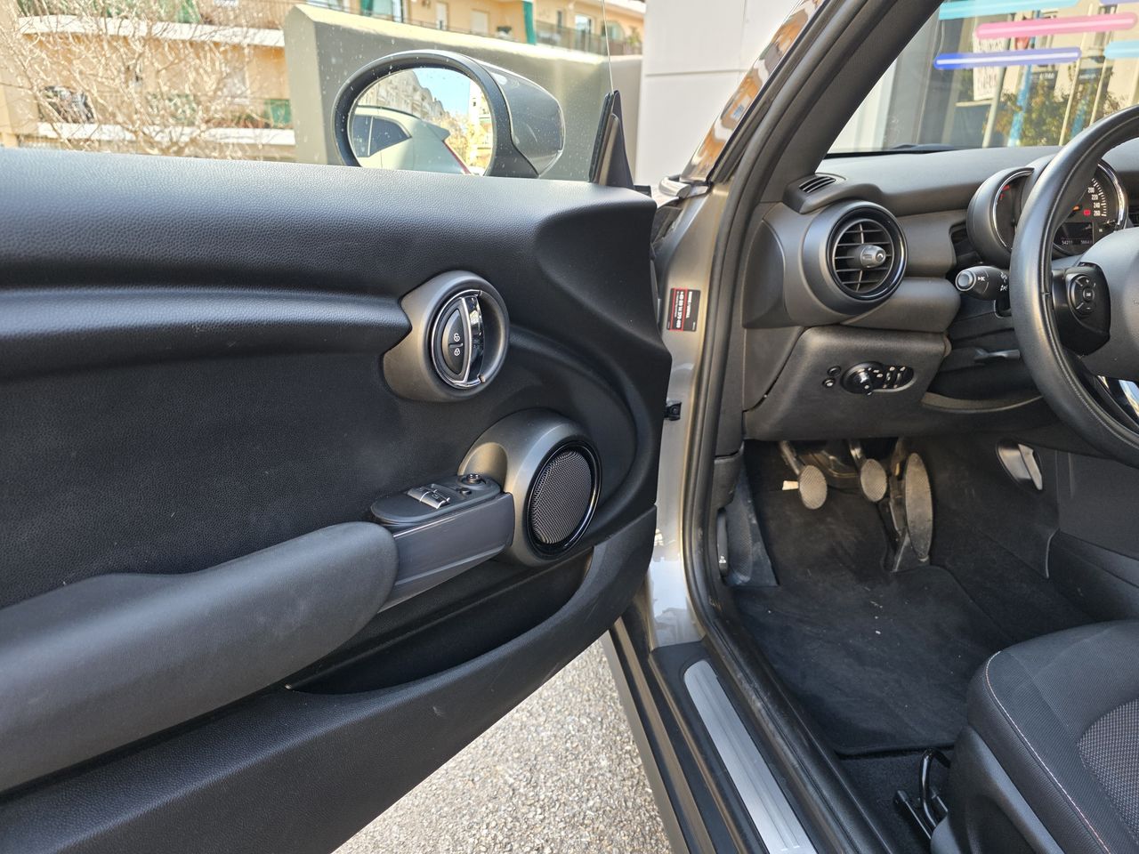 MINI Cooper ONE - Foto 2