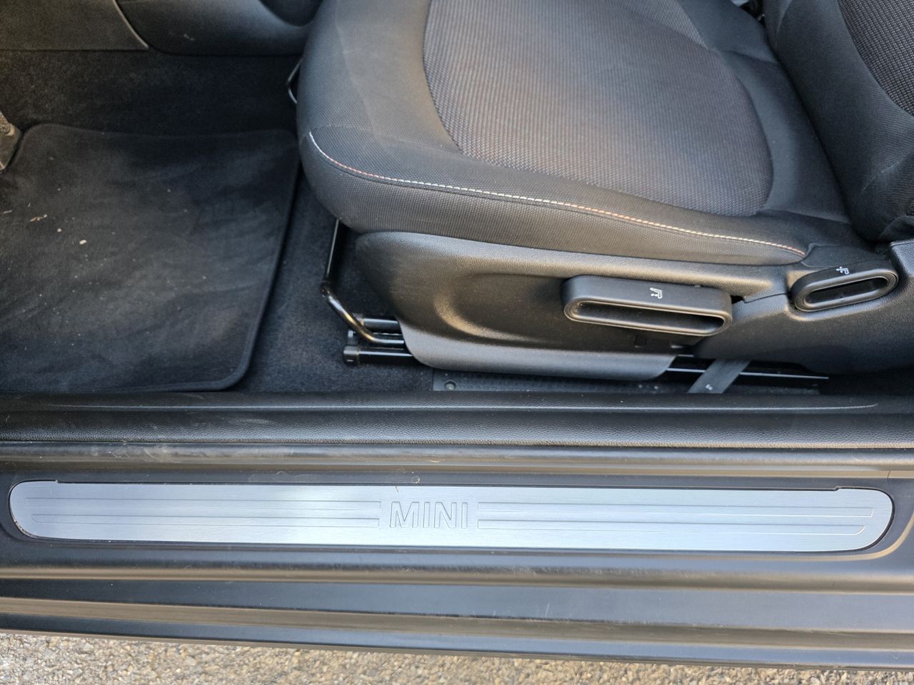 MINI Cooper ONE - Foto 2