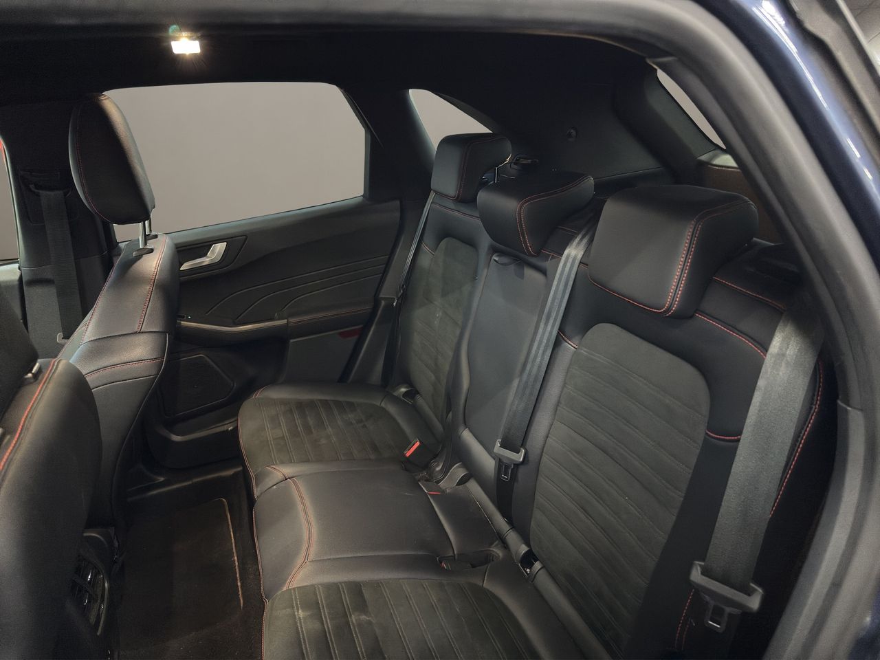 Ford Kuga . - Foto 2