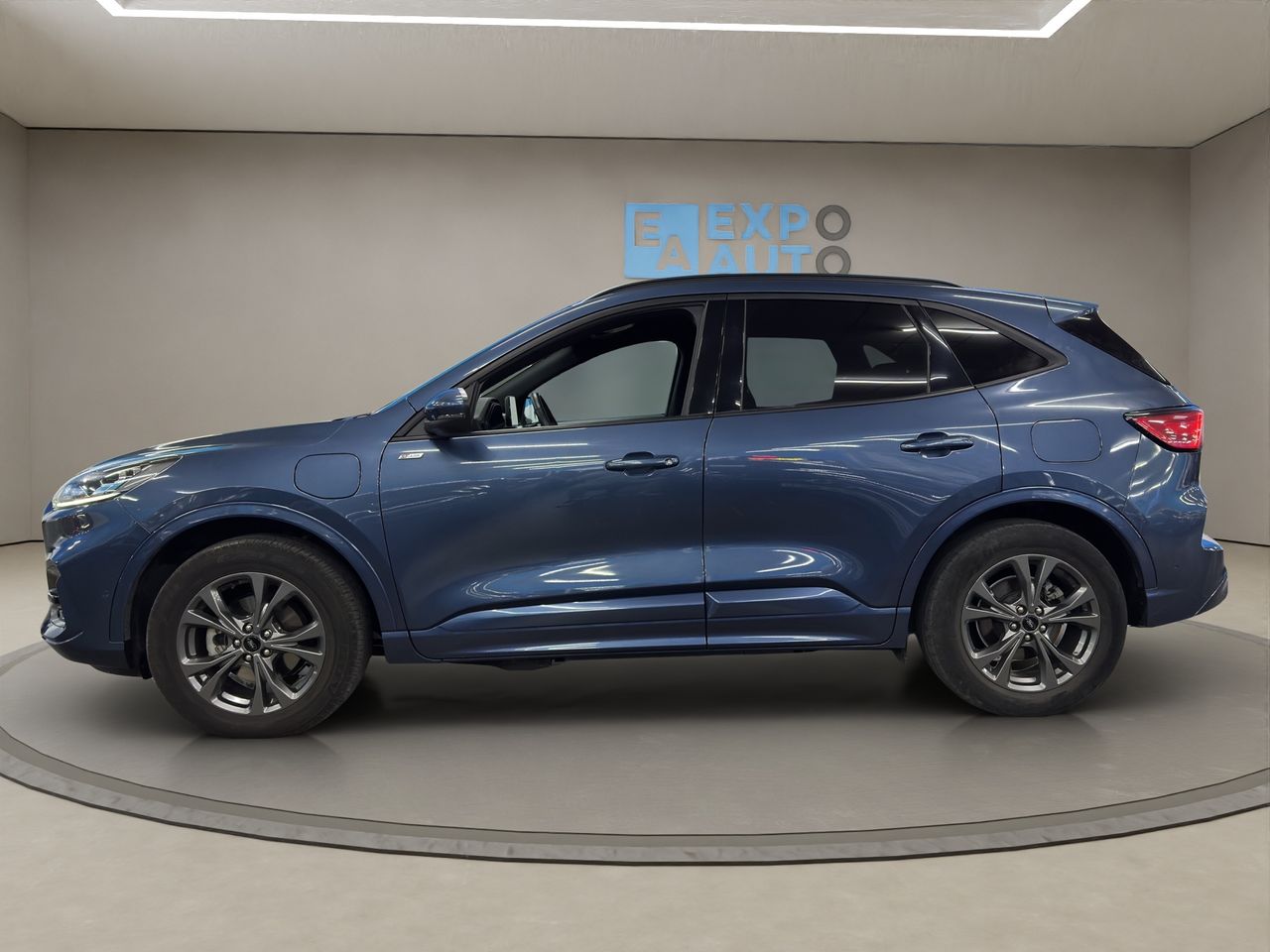 Ford Kuga . - Foto 2