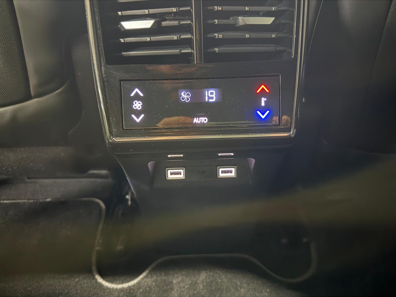 DS DS 7 Crossback 1.6 E-Tense 300 GRAND CHIC Auto 4WD - Foto 2