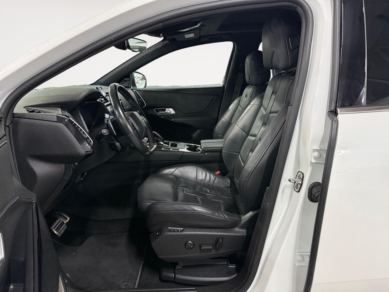 DS DS 7 Crossback 1.6 E-Tense 300 GRAND CHIC Auto 4WD - Foto 2