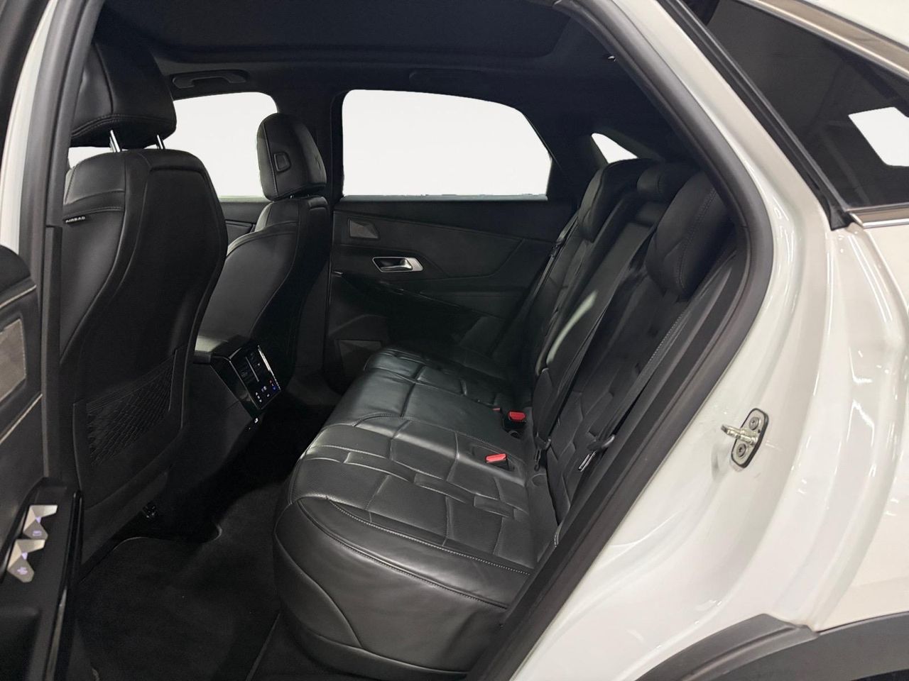 DS DS 7 Crossback 1.6 E-Tense 300 GRAND CHIC Auto 4WD - Foto 2