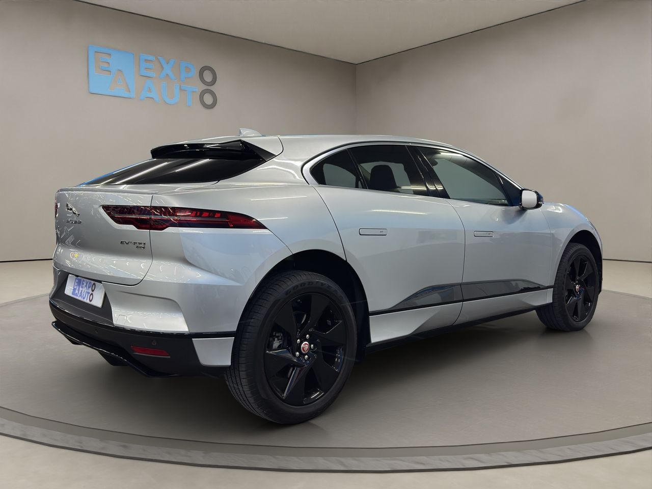 Jaguar I-Pace . - Foto 2