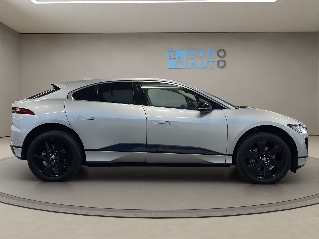 Jaguar I-Pace . - Foto 2