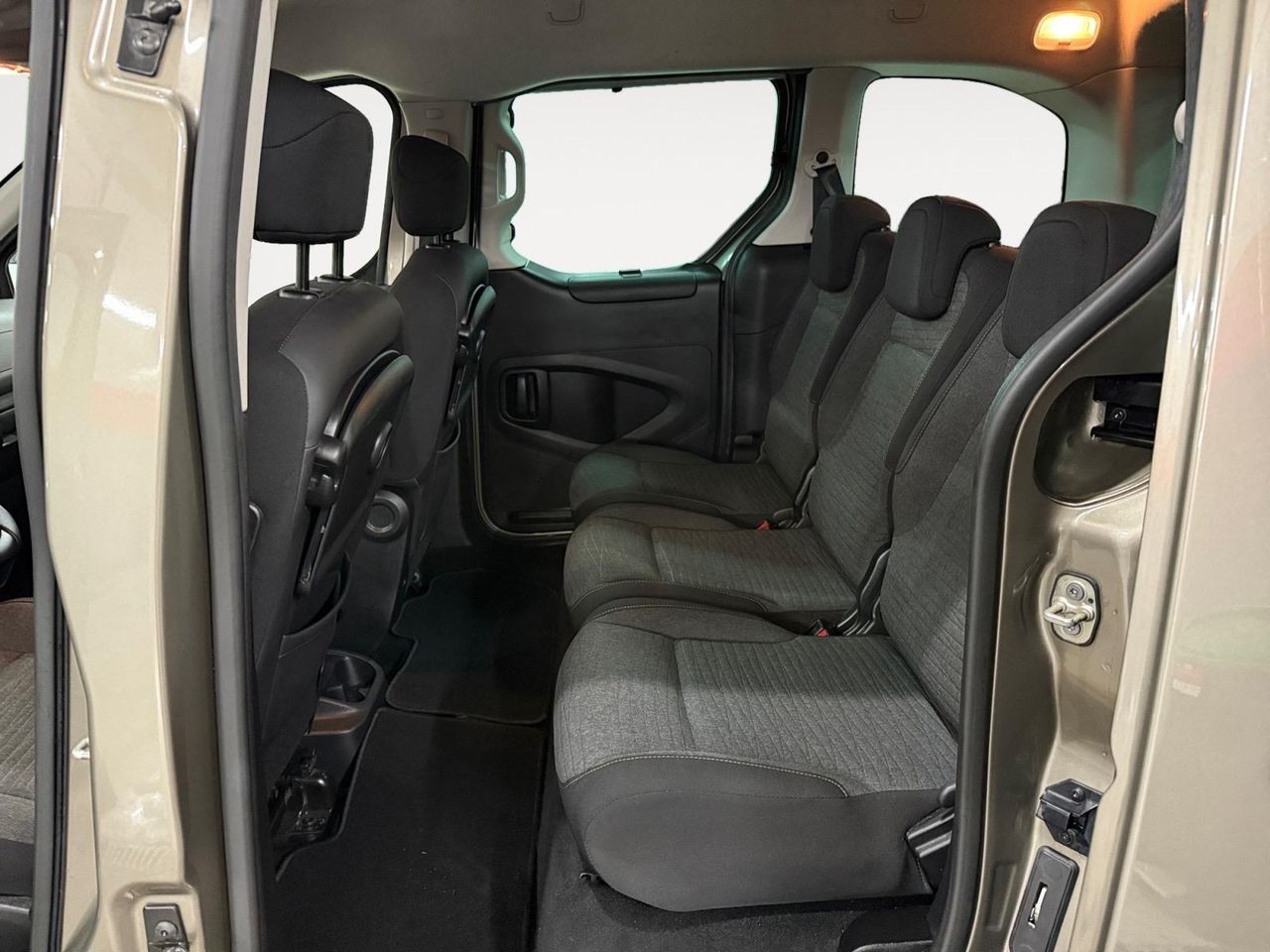 Citroën Berlingo Talla XL BlueHDi 100 SHINE - Foto 2