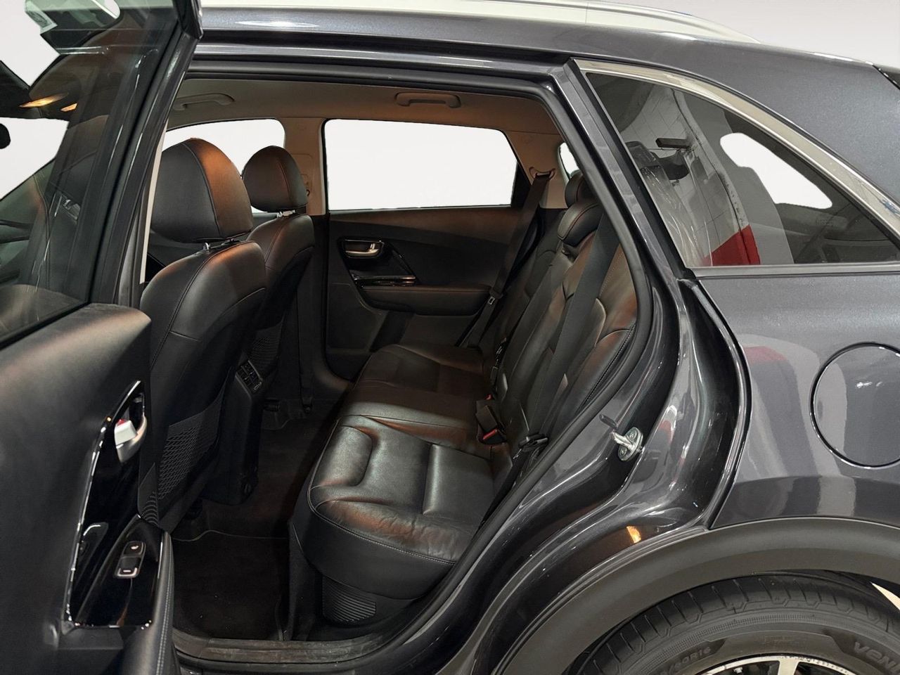 Kia Niro 1.6 GDi Híbrido Enchufable 104kW Emotion - Foto 2