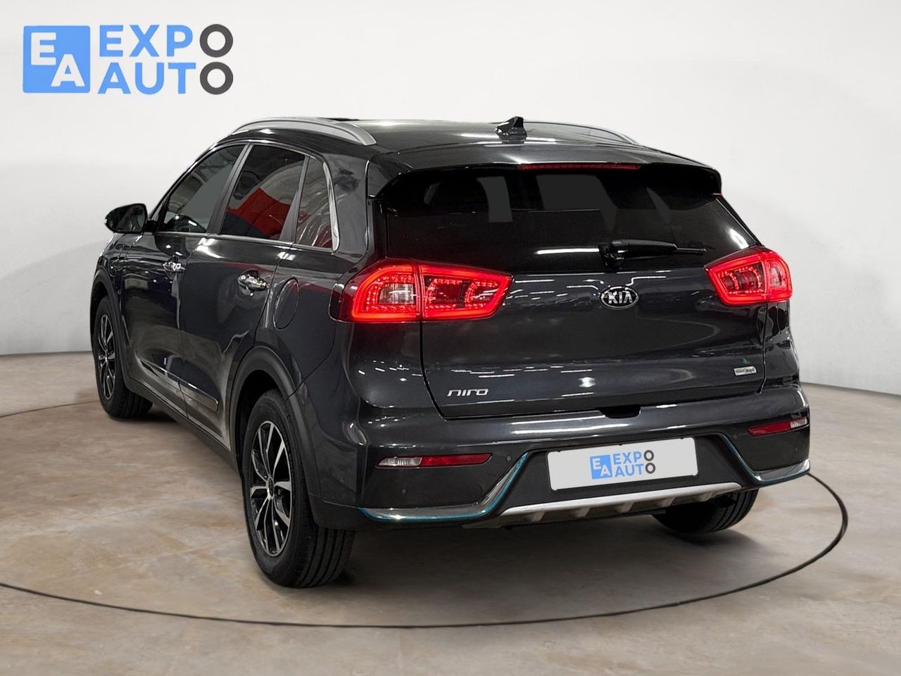 Kia Niro 1.6 GDi Híbrido Enchufable 104kW Emotion - Foto 2