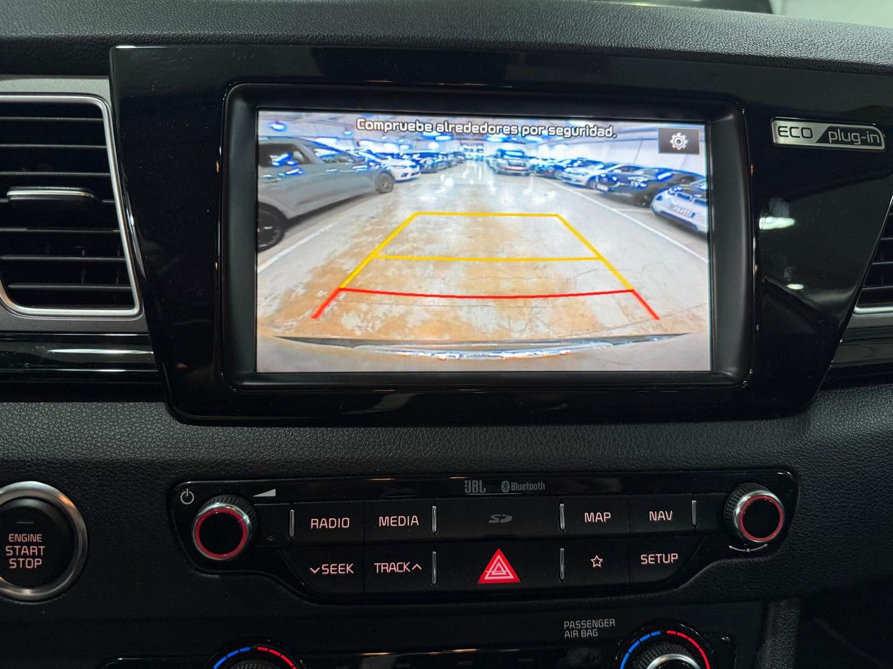 Kia Niro 1.6 GDi Híbrido Enchufable 104kW Emotion - Foto 2