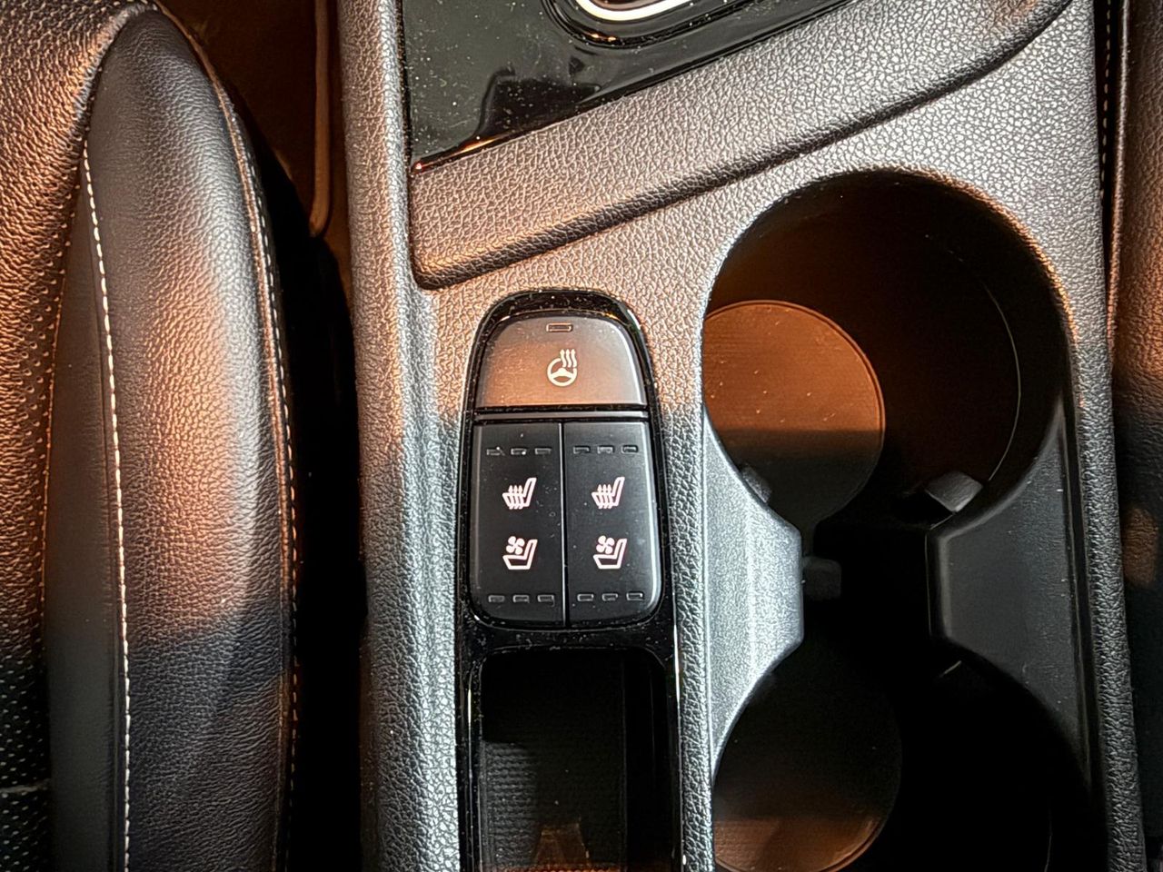 Kia Niro 1.6 GDi Híbrido Enchufable 104kW Emotion - Foto 2