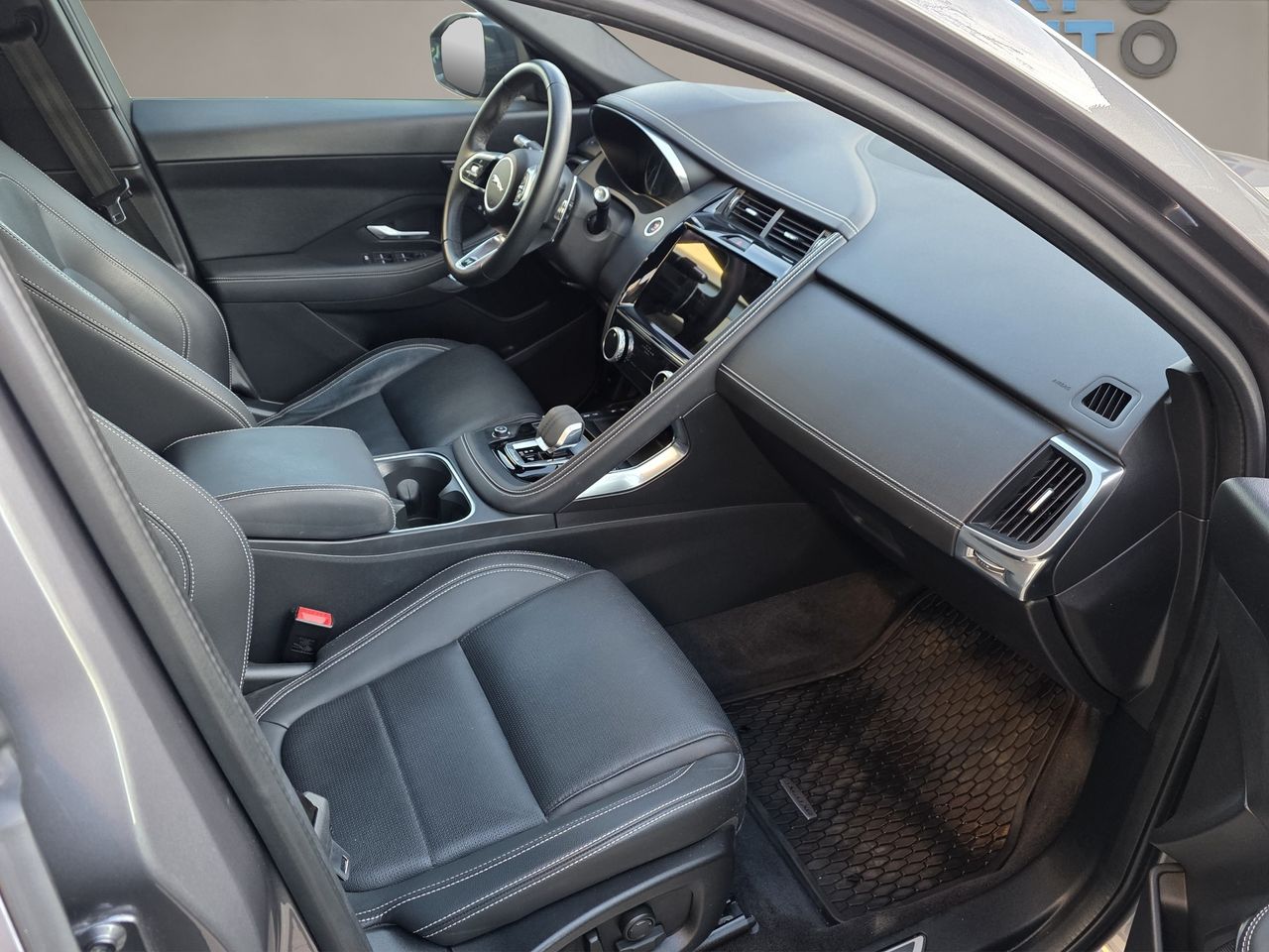 Jaguar E-Pace I3 PHEV 309 PS AWD AT RDynamic SE - Foto 2